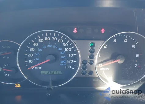 2005 Toyota Land Cruiser V8 from USA, damaged, VIN JTEHT05JX52071208